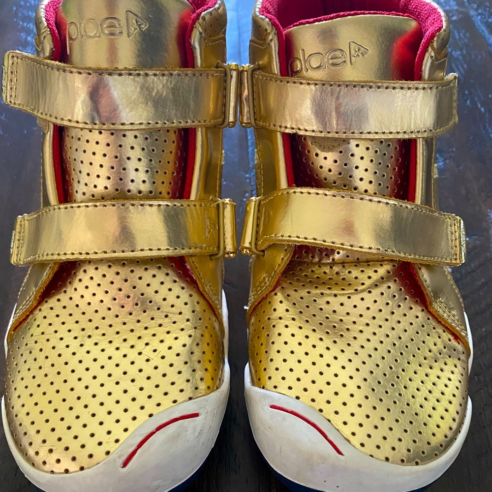 Gold PLAE sneakers for kids